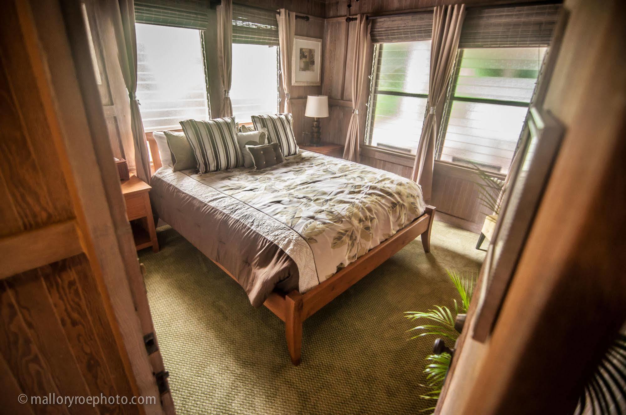 Poipu Bed And Breakfast Inn Колоа Экстерьер фото